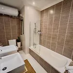 Modern Comfy Near Valletta, Three Cities & South Malta Appartamento *